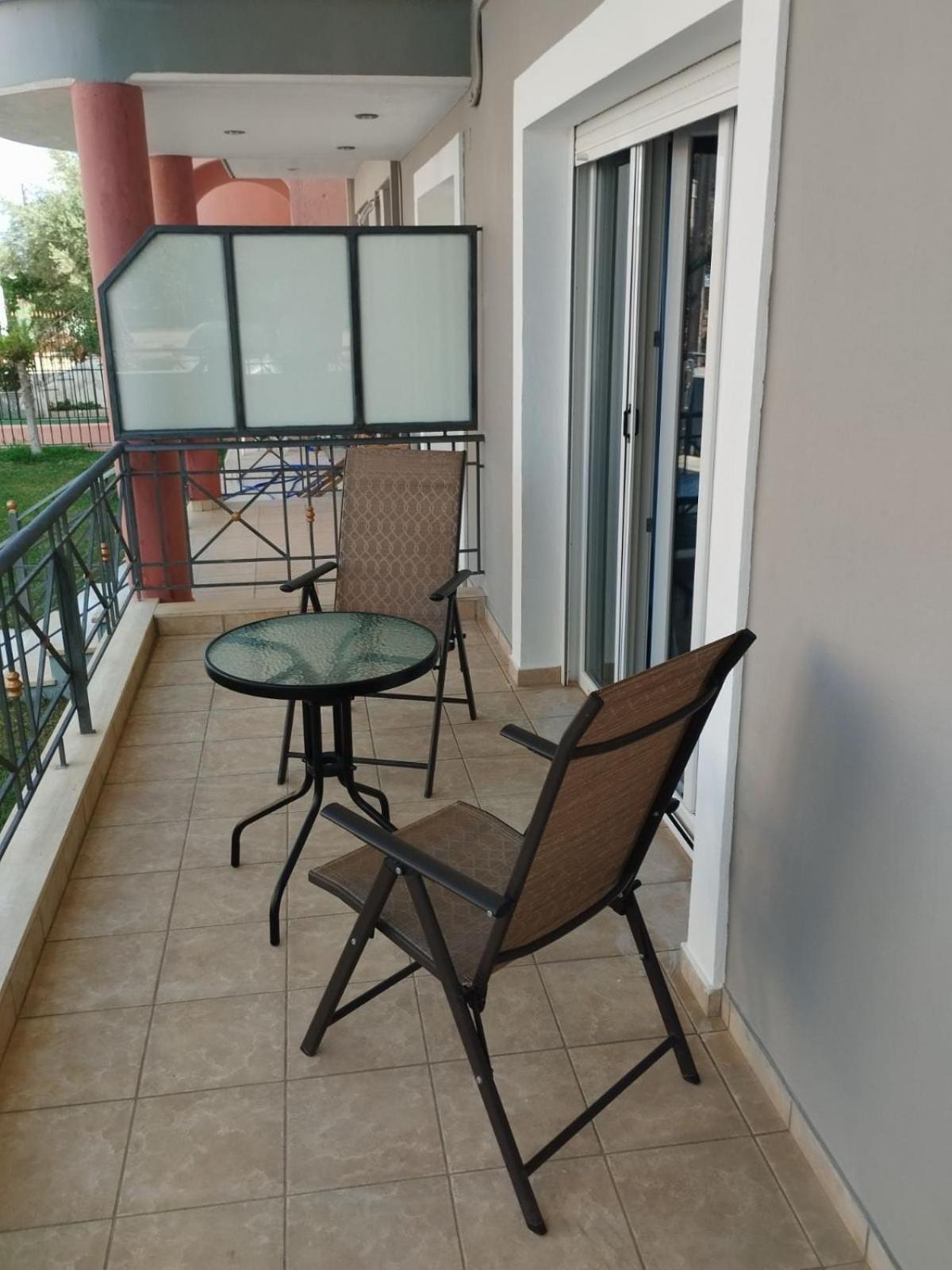 Nova Ledeza Nl Apartment อีกูเมนิทซา ภายนอก รูปภาพ